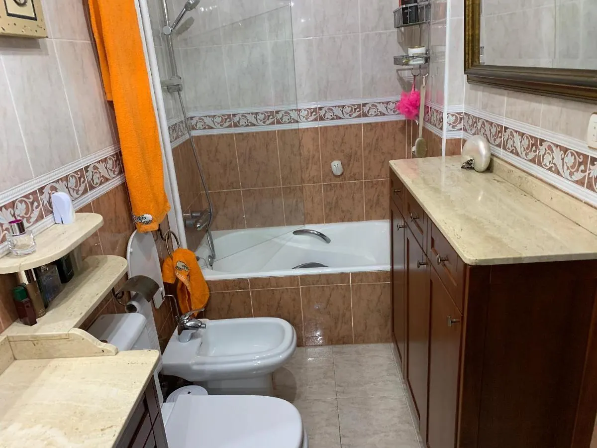 Amezola 1- Habitación con baño incorporado en casa compartida Bilbao Habitación en casa particular